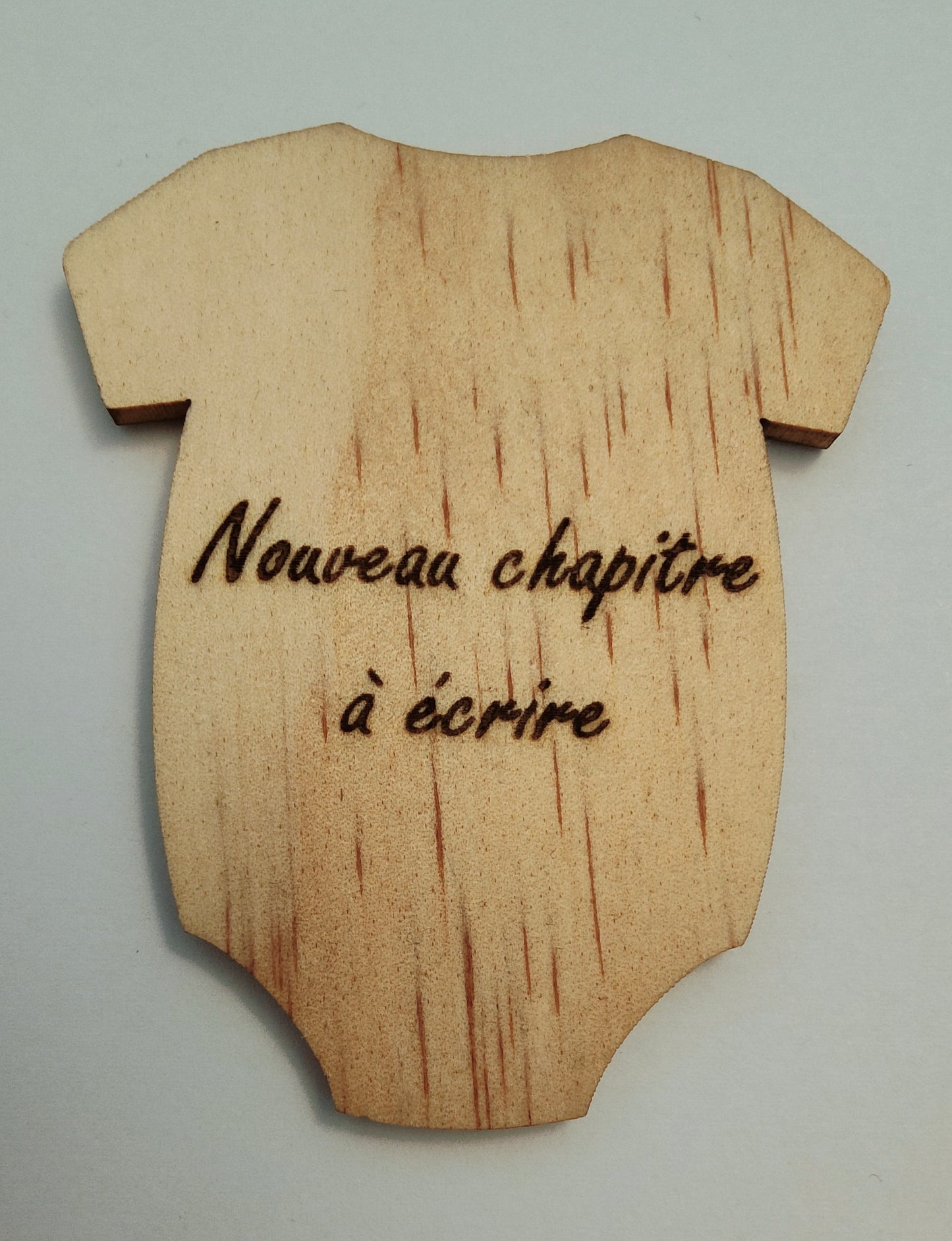 Annonce grossesse - body en bois - Nouveau chapitre à écrire