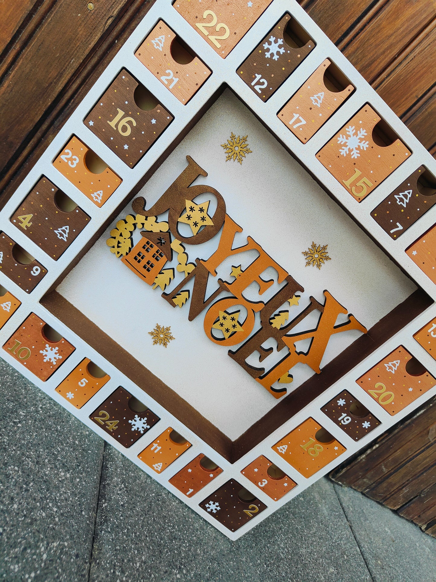 Calendrier de l'avent en bois đ