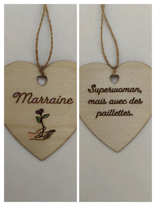 Coeur en bois - Marraine - Superwoman avec des paillettes