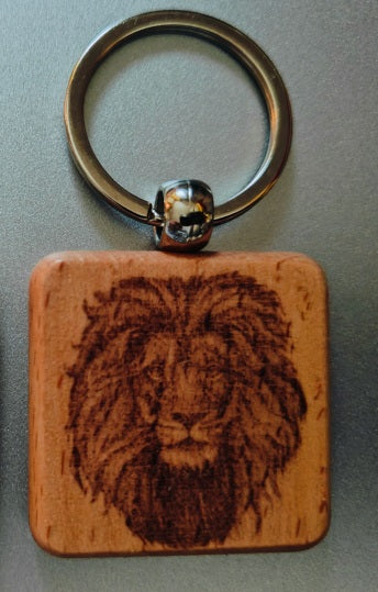 Porte-clés en bois gravé - Tête de lion