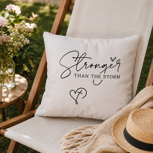 Coussin "Stronger than the Storm"